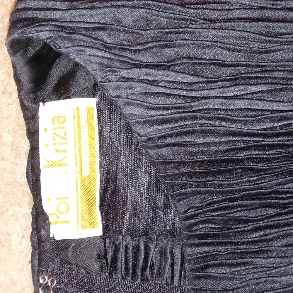 Black runched dress